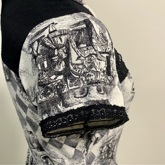 Hot Topic Alice in Wonderland Storybook Dress Size Medium - Picture 6 of 15